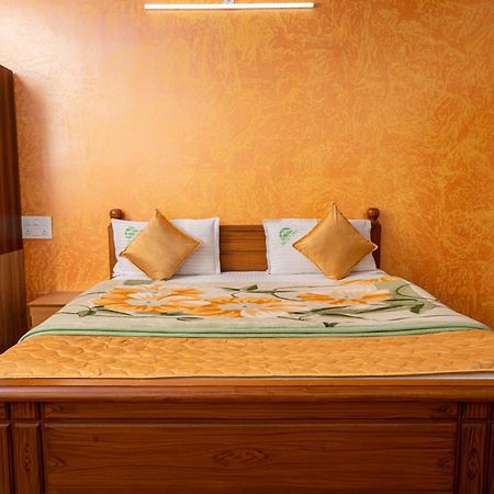 Hotel Misty Inn Йеркод Экстерьер фото